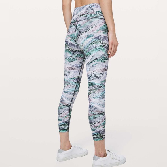 Lululemon Wunder Under 25” Legging *Full-On Luxtreme - Picture 4 of 12